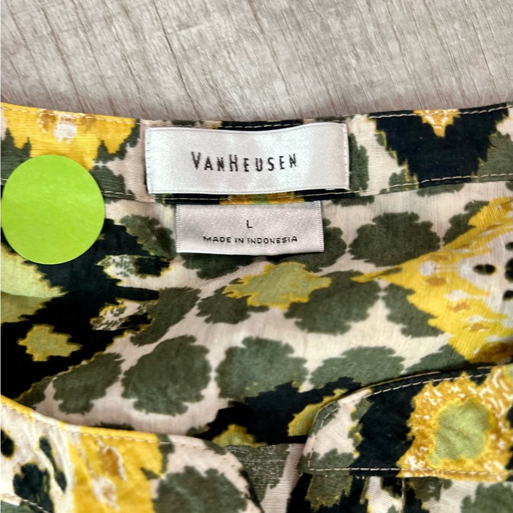 VAN HEUSEN | Print Button Down Pocket Cap Sleeve Blouse (L) - Picture 4 of 7